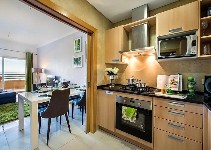 Апартаменты Quinta Da Barracuda Prime Sea View *