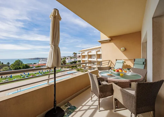 Quinta Da Barracuda Prime Sea View Апартаменты *